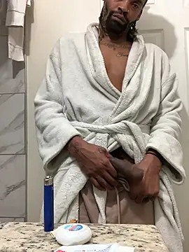 1BeautyN1Beast online show from 12/28/24, 04:30