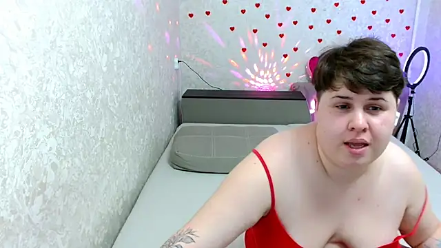 BeckyAndHellen online show from 02/19/25, 01:50