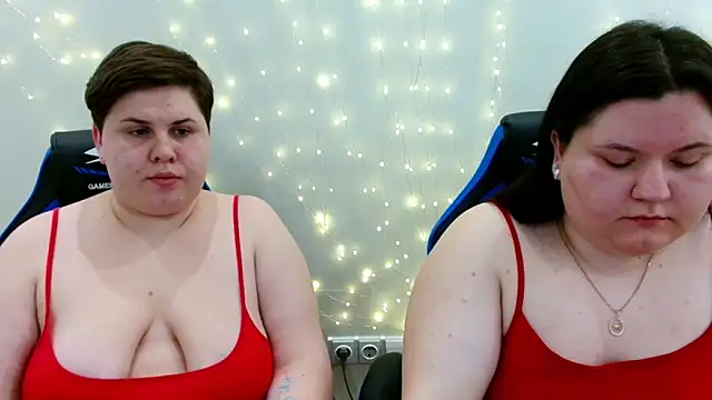 Snapshot of BeckyAndHellen chatting on 03/30/26, 07:26 BeckyAndHellen online show from 03/30/26, 07:26