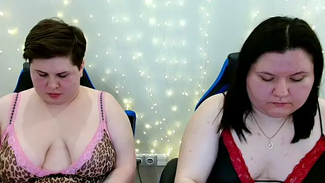 Snapshot of BeckyAndHellen chatting on 05/01/26, 09:08 BeckyAndHellen online show from 05/01/26, 09:08