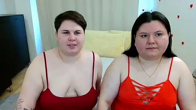 BeckyAndHellen online show from 06/16/26, 11:02
