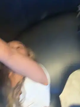 Snapshot of Shuggabutt chatting on 02/14/25, 02:23 Shuggabutt online show from 02/14/25, 02:23