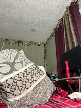 Snapshot of Shuggabutt chatting on 01/17/26, 12:48 Shuggabutt online show from 01/17/26, 12:48