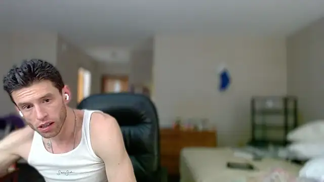 Snapshot of savageconfidence chatting on 05/24/26, 11:04 savageconfidence online show from 05/24/26, 11:04
