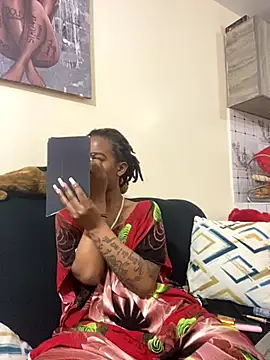 hoely grail01 online show from 11/29/25, 07:06