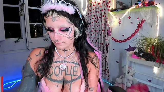 lady sontse  online show from 06/19/26, 08:23
