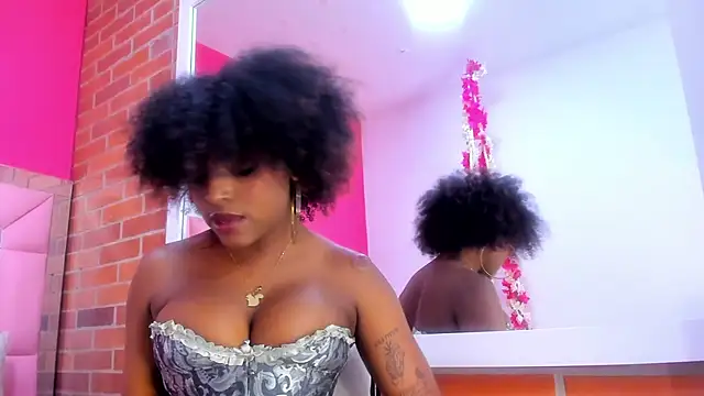 Snapshot of malu_horny_69 chatting on 03/05/25, 07:38 malu horny 69 online show from 03/05/25, 07:38