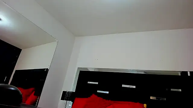 Snapshot of Loremhotsex chatting on 09/27/25, 07:30 Loremhotsex online show from 09/27/25, 07:30