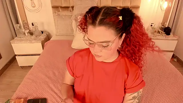 Twwiiggy online show from 02/07/25, 08:10