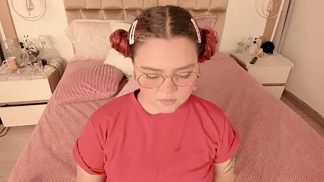 Twwiiggy online show from 03/14/25, 08:06