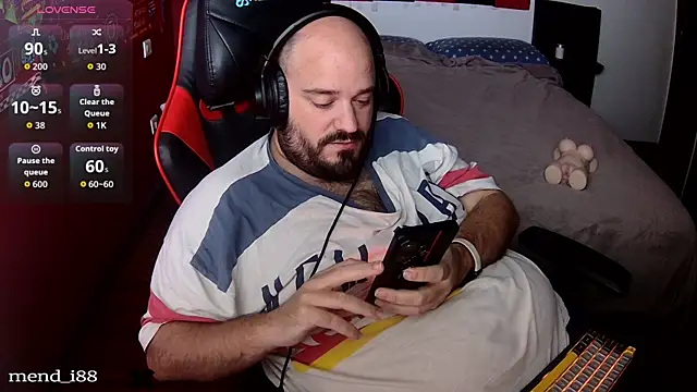 menditeta1 online show from 10/26/25, 09:53