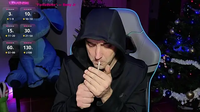 Snapshot of Gil_gamesh90 chatting on 12/21/25, 05:14 Gil gamesh90 online show from 12/21/25, 05:14