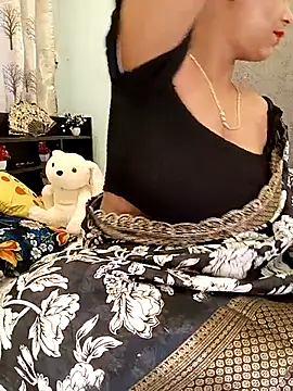 Divya girl online show from 09/13/25, 09:31