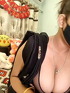 Divya girl online show from 10/08/25, 07:28