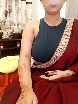 Divya girl online show from 10/13/25, 03:34