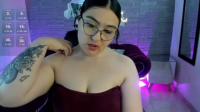 conniejames m online show from 11/19/25, 12:38