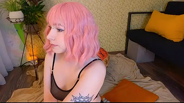 EmmyAmbros online show from 11/02/25, 12:02