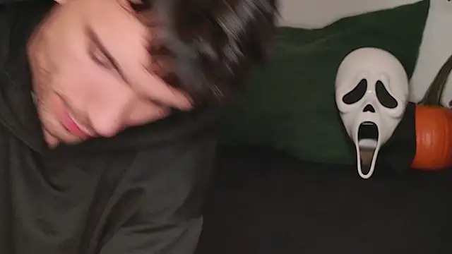 Snapshot of JackDesFeux chatting on 10/30/25, 11:44 JackDesFeux online show from 10/30/25, 11:44