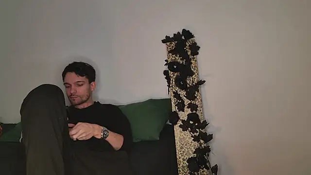 Snapshot of JackDesFeux chatting on 11/11/25, 10:37 JackDesFeux online show from 11/11/25, 10:37