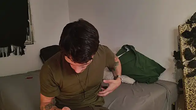 Snapshot of JackDesFeux chatting on 11/19/25, 06:57 JackDesFeux online show from 11/19/25, 06:57