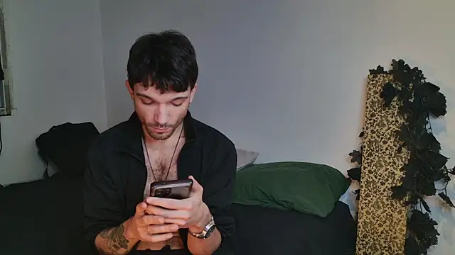 Snapshot of JackDesFeux chatting on 11/26/25, 05:30 JackDesFeux online show from 11/26/25, 05:30