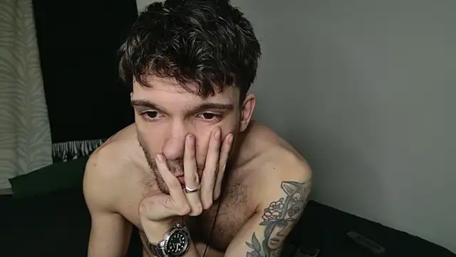 Snapshot of JackDesFeux chatting on 03/17/26, 09:01 JackDesFeux online show from 03/17/26, 09:01