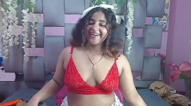 Sofia Hernandez  online show from 12/21/24, 09:25