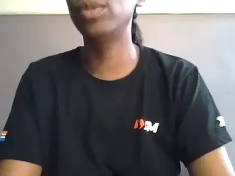 Snapshot of AfricanPrincesss2 chatting on 12/30/24, 12:20 AfricanPrincesss2 online show from 12/30/24, 12:20