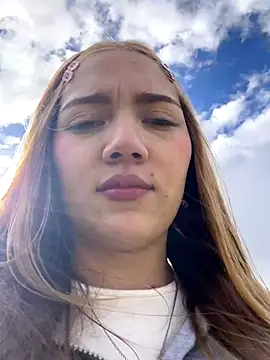 melody-dy online show from 09/12/25, 09:04