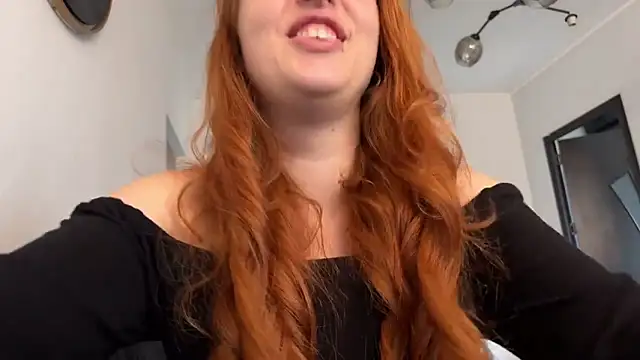 Snapshot of Chaptertoo chatting on 09/20/25, 11:00 Chaptertoo online show from 09/20/25, 11:00