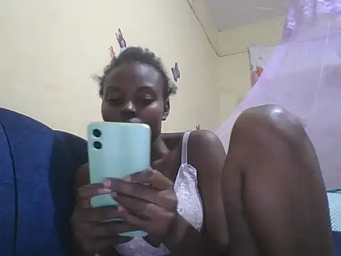 Snapshot of hotpristine chatting on 11/10/25, 09:03 hotpristine online show from 11/10/25, 09:03