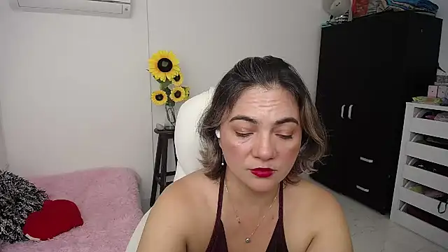 ana milf online show from 12/18/24, 01:37