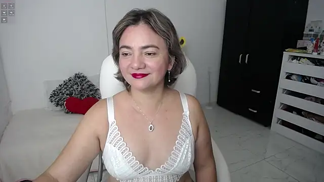 ana milf online show from 03/05/25, 10:44