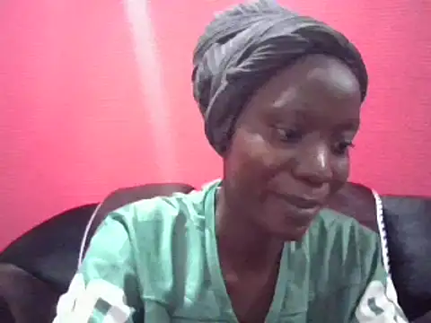 Snapshot of sexy_butty_ chatting on 01/24/25, 05:42 sexy butty online show from 01/24/25, 05:42