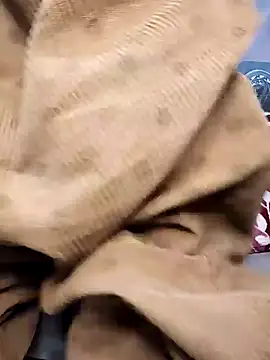 Snapshot of Mie610 chatting on 02/03/26, 10:59 Mie610 online show from 02/03/26, 10:59