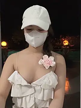 BabyThree  online show from 01/03/25, 02:40
