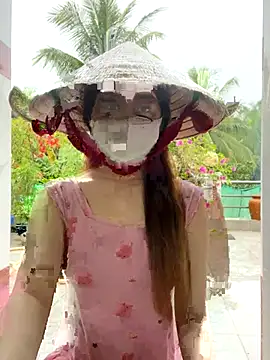 BabyThree  online show from 11/01/25, 08:49