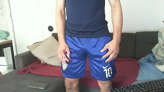 Snapshot of funguybr36 chatting on 09/27/25, 03:50 funguybr36 online show from 09/27/25, 03:50