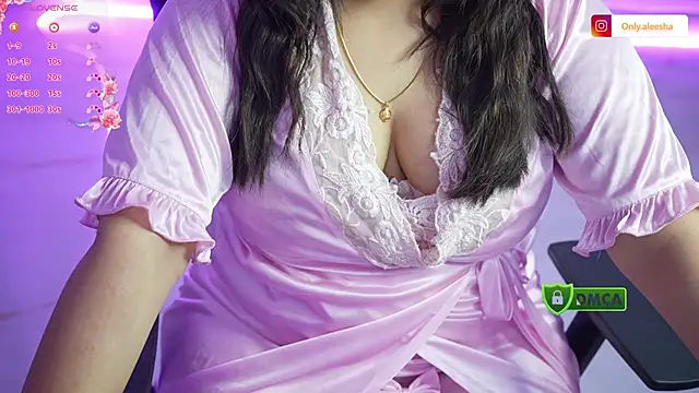 only aleesha online show from 11/01/25, 04:31