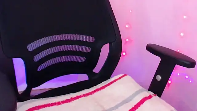 Snapshot of honkzone chatting on 02/11/26, 08:08 honkzone online show from 02/11/26, 08:08