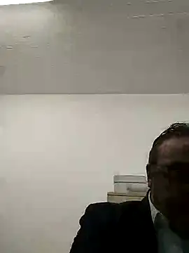 Snapshot of frabsx chatting on 12/31/24, 05:18 frabsx online show from 12/31/24, 05:18