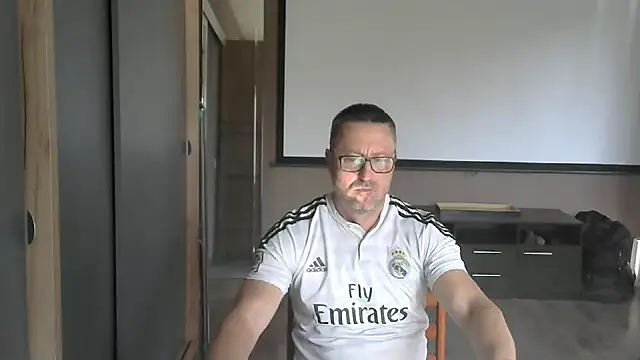 HarrySnake online show from 09/16/25, 11:00