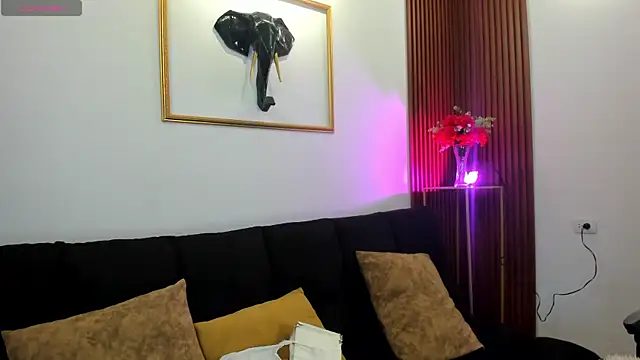 Zayda 1 online show from 10/13/25, 07:58