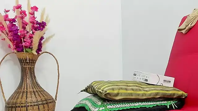 Latin Mature975 online show from 10/10/25, 07:51