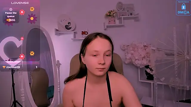 Snapshot of Ketrin_n_ chatting on 02/04/25, 01:38 Ketrin n  online show from 02/04/25, 01:38