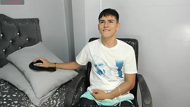 Jacobb Lee online show from 12/31/24, 02:14