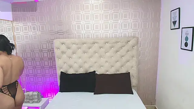 Snapshot of Sara_Desire chatting on 03/14/25, 12:29 Sara Desire online show from 03/14/25, 12:29