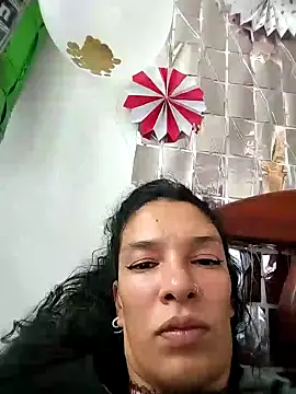 Snapshot of rebekka_simpson chatting on 01/12/25, 09:40 rebekka simpson online show from 01/12/25, 09:40