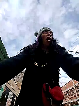 Snapshot of rebekka_simpson chatting on 11/06/25, 11:55 rebekka simpson online show from 11/06/25, 11:55