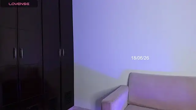 Lilacutte  online show from 06/18/26, 09:14